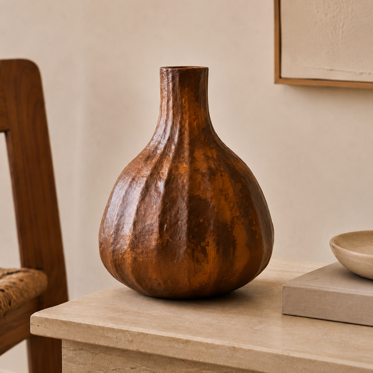 Saar Vase