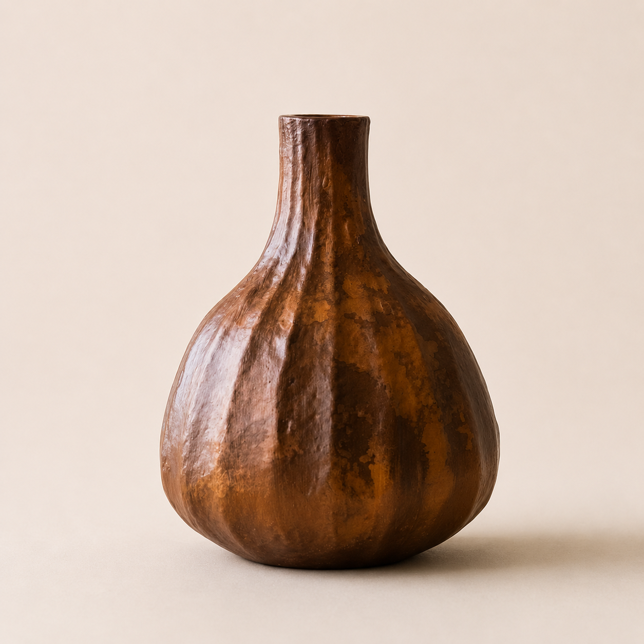 Saar Vase