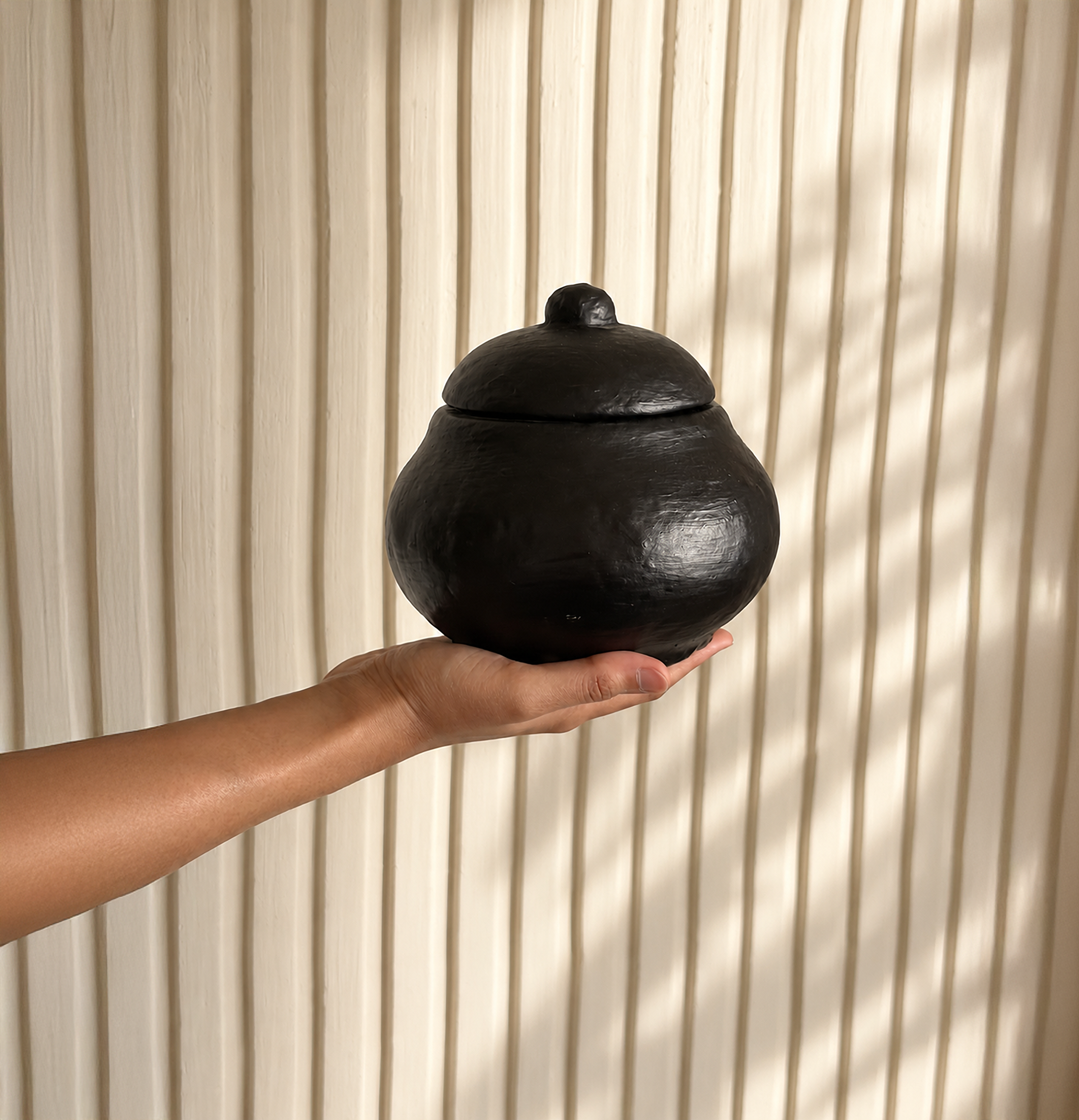 Nidhi Keepsake Pot