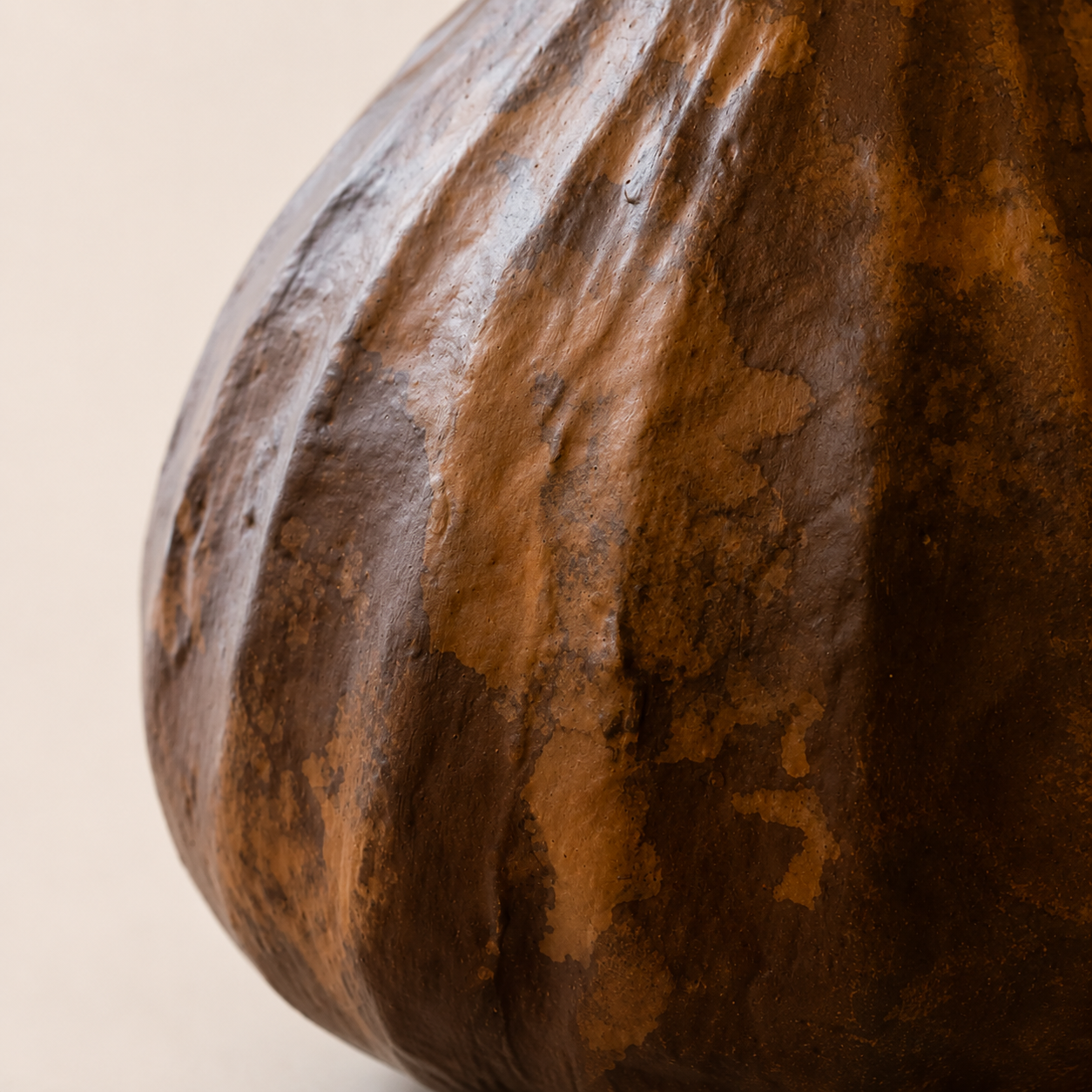 Saar Vase